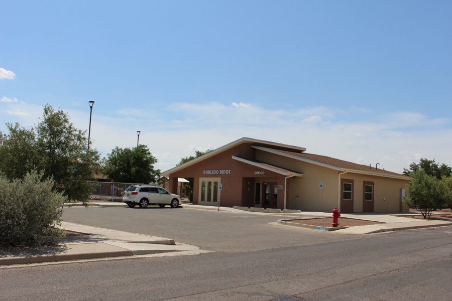 Robledo Ridge building exterior